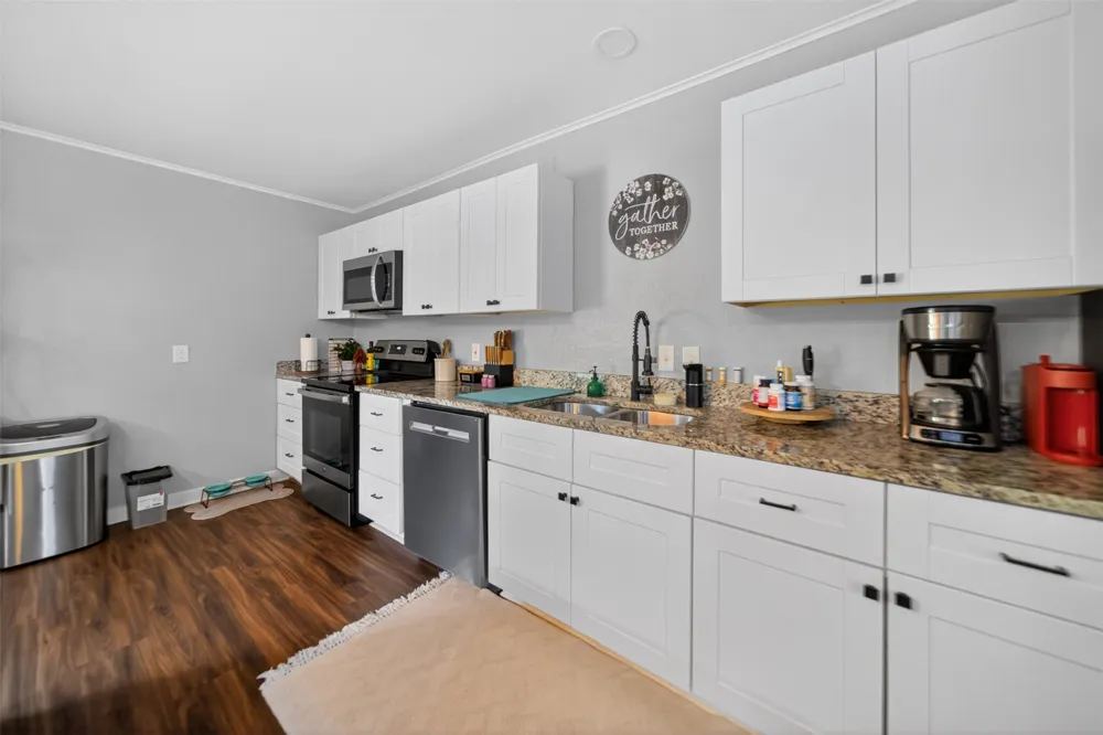 614 Colonial Drive Athens, TX 75751