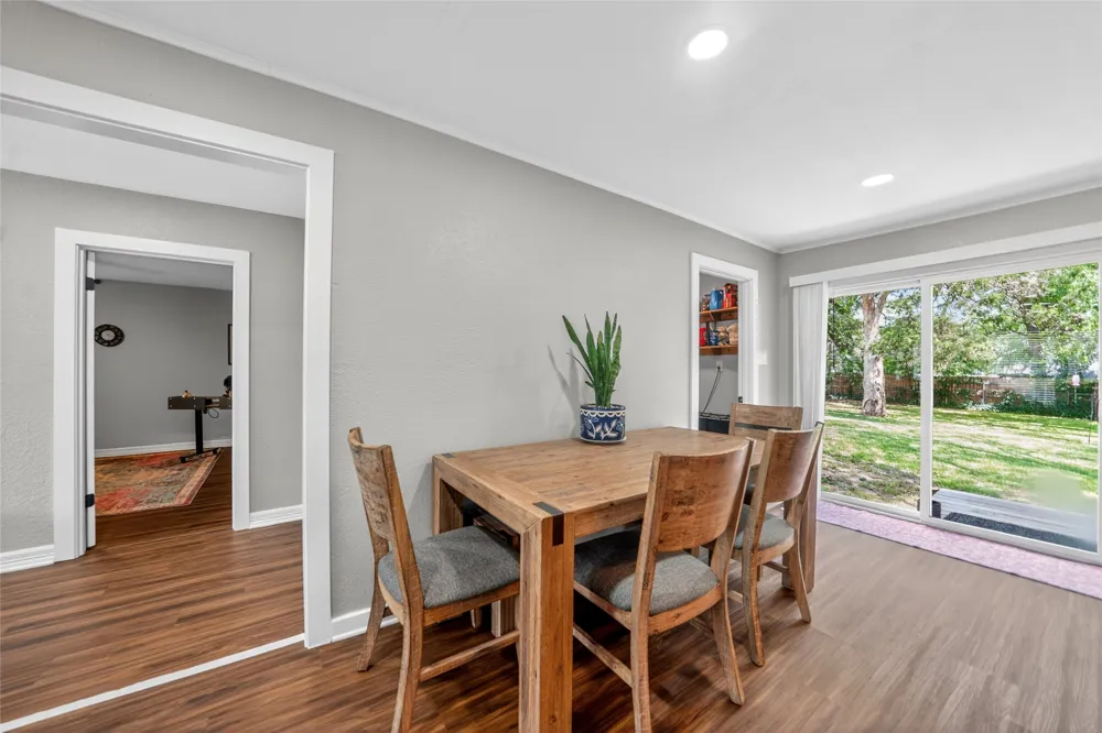 614 Colonial Drive Athens, TX 75751