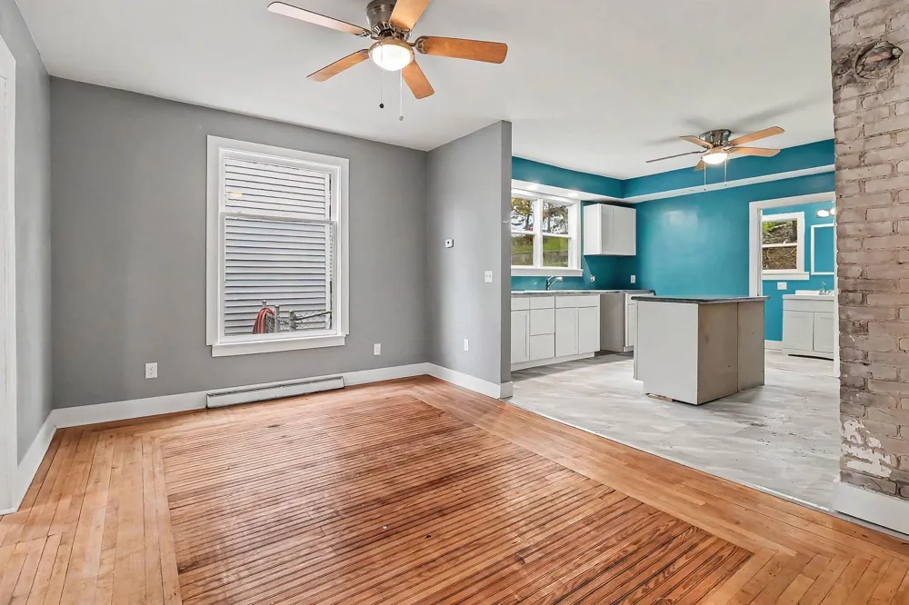 280 6th Avenue Manistee City, MI 49660