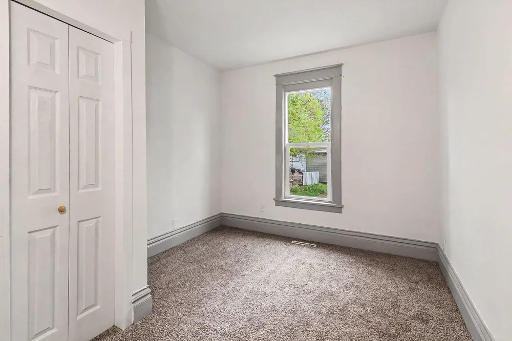 280 6th Avenue Manistee City, MI 49660
