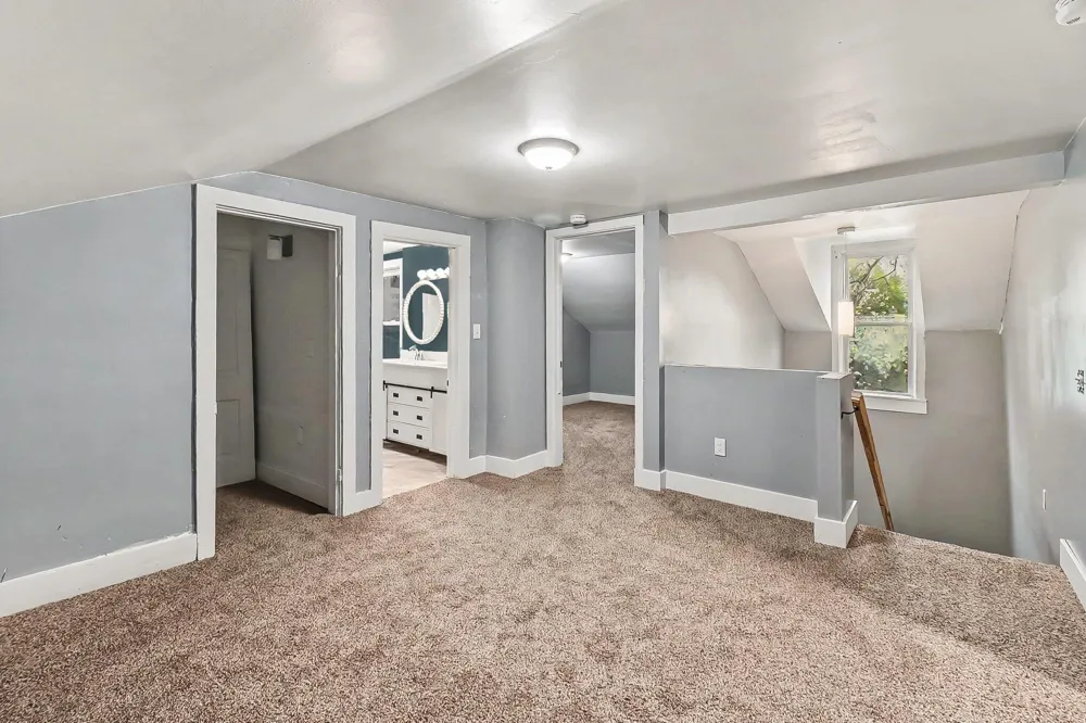 280 6th Avenue Manistee City, MI 49660