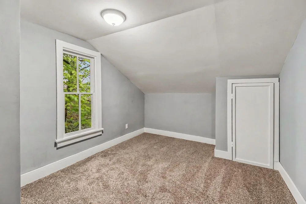 280 6th Avenue Manistee City, MI 49660