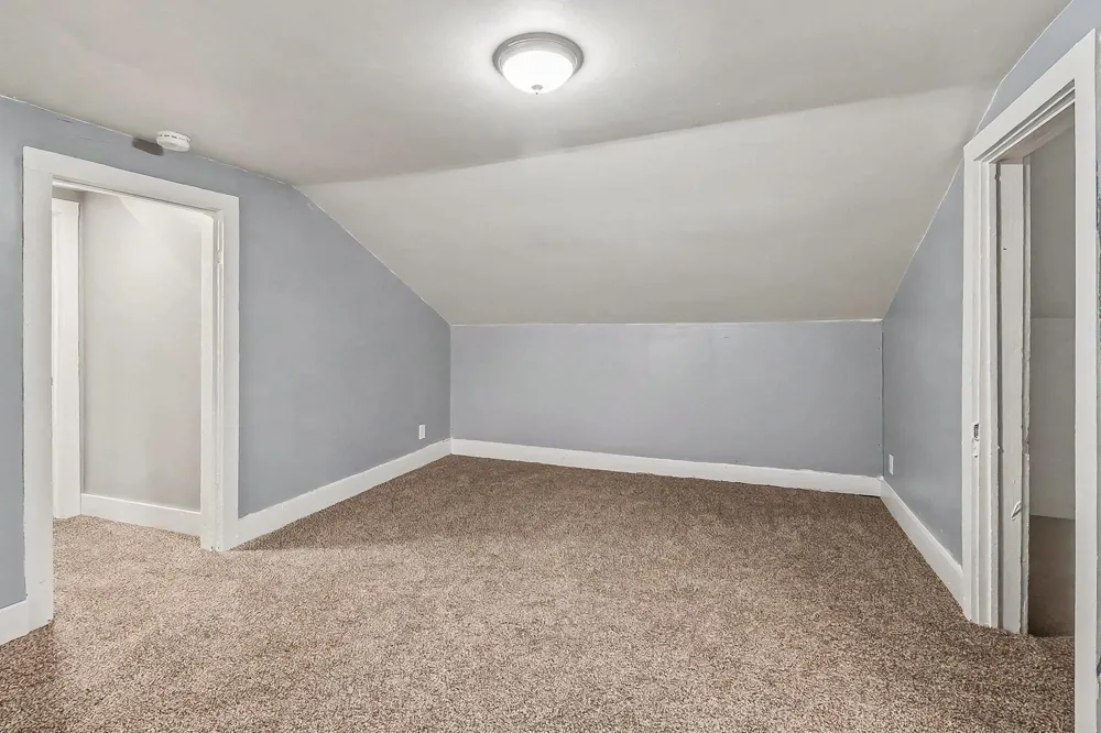 280 6th Avenue Manistee City, MI 49660