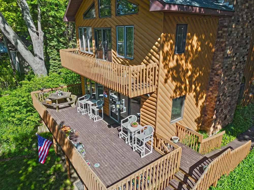 94579 County Road 690 Keeler Township, MI 49047