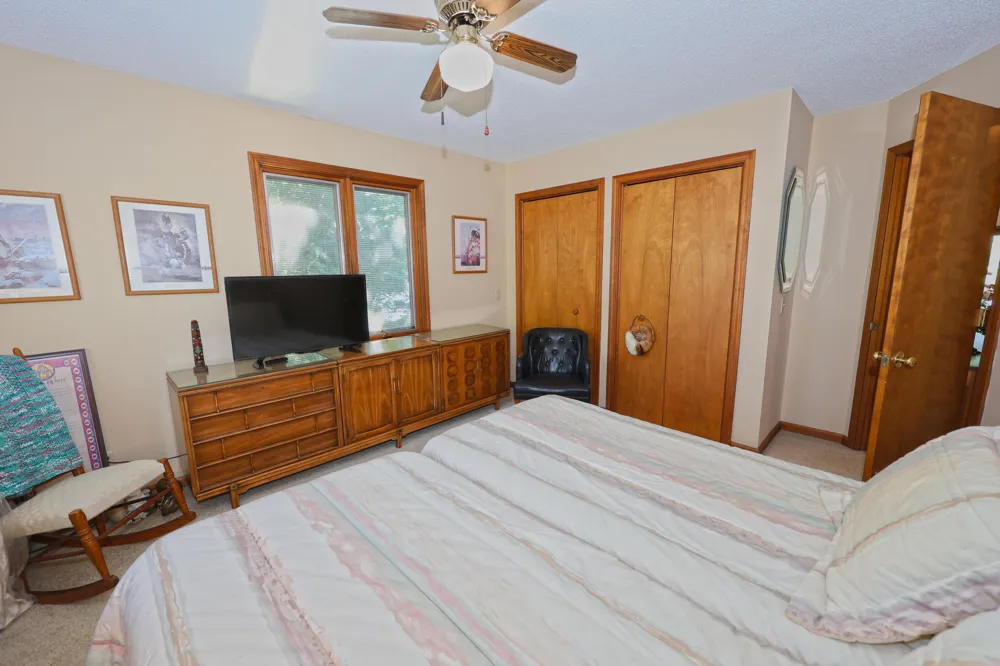 94579 County Road 690 Keeler Township, MI 49047