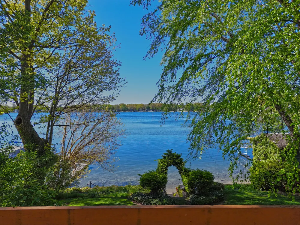 94579 County Road 690 Keeler Township, MI 49047