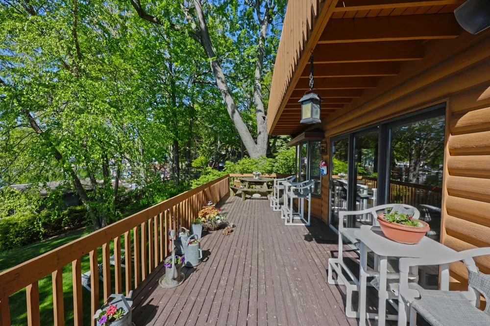 94579 County Road 690 Keeler Township, MI 49047
