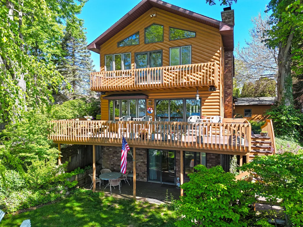 94579 County Road 690 Keeler Township, MI 49047