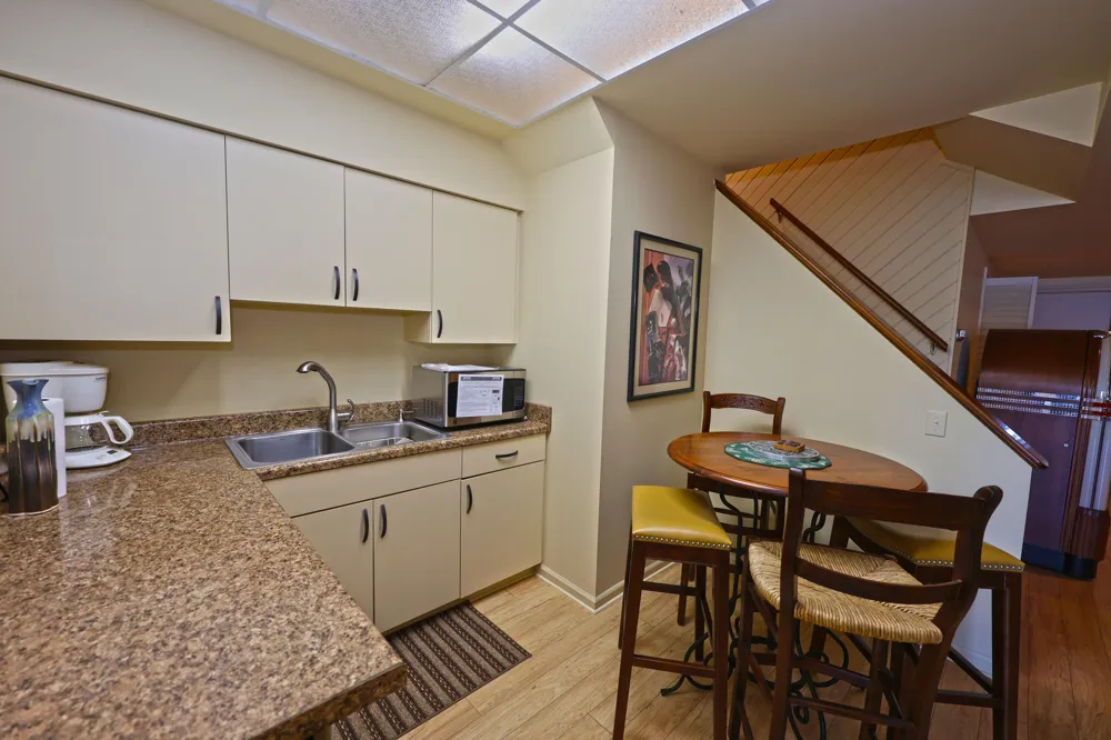 94579 County Road 690 Keeler Township, MI 49047
