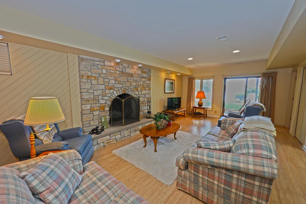 94579 County Road 690 Keeler Township, MI 49047