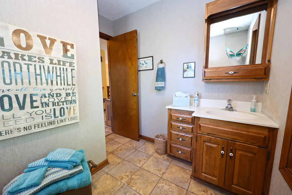 94579 County Road 690 Keeler Township, MI 49047