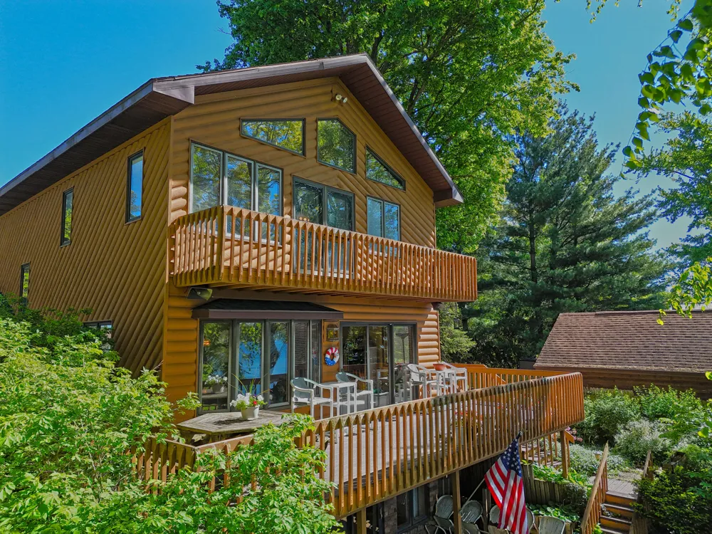 94579 County Road 690 Keeler Township, MI 49047