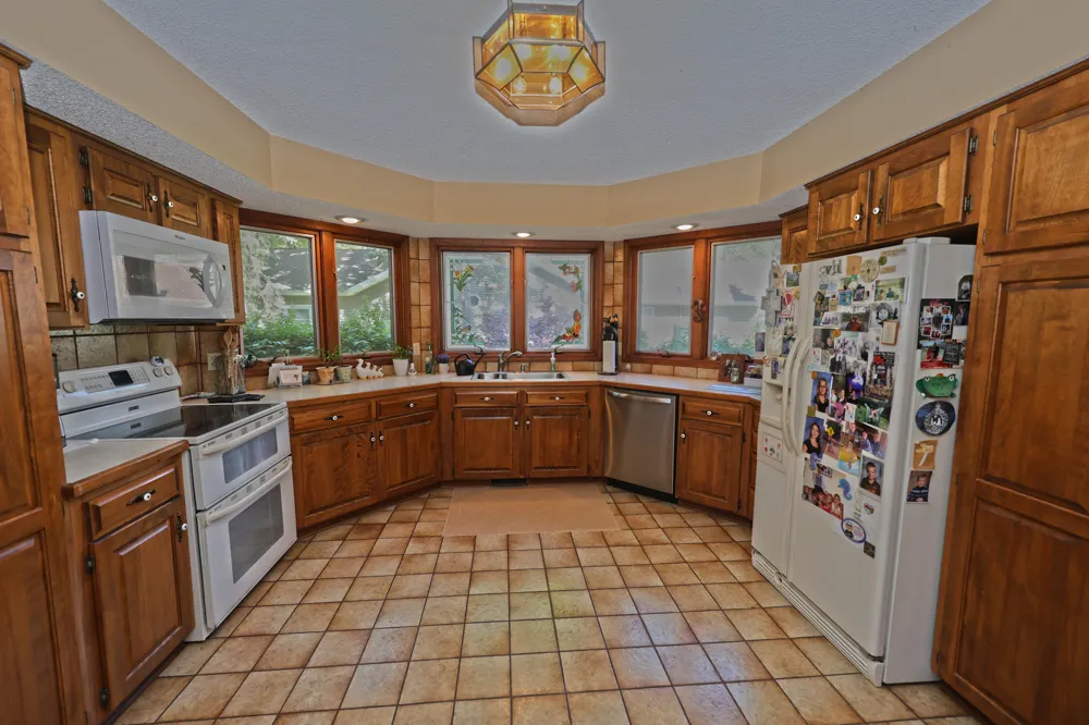 94579 County Road 690 Keeler Township, MI 49047