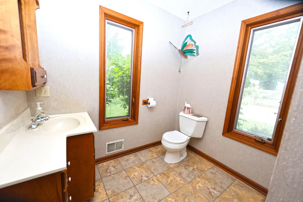 94579 County Road 690 Keeler Township, MI 49047
