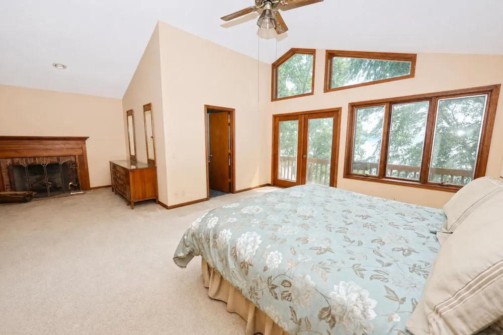 94579 County Road 690 Keeler Township, MI 49047