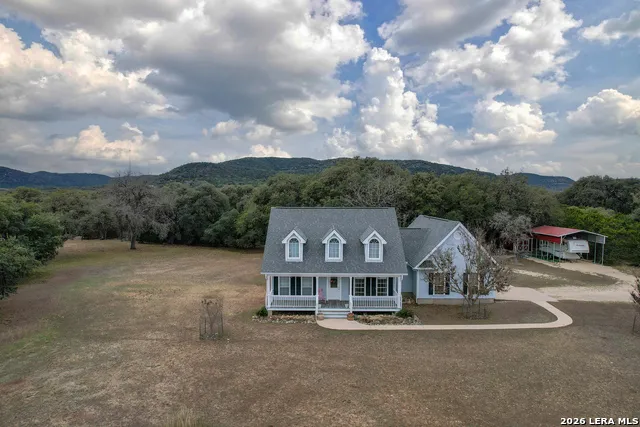 416 CATTAIL RD Leakey, TX 78873