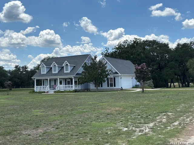 416 CATTAIL RD Leakey, TX 78873