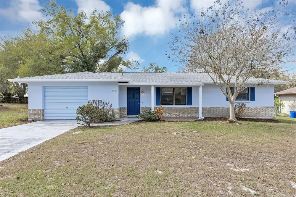 606 THIRD AVENUE Lady Lake, FL 32159