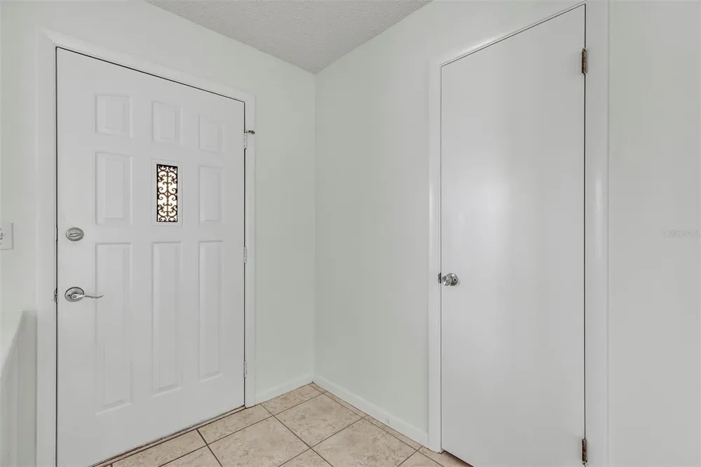 606 THIRD AVENUE Lady Lake, FL 32159