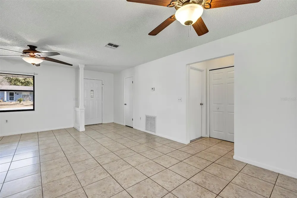 606 THIRD AVENUE Lady Lake, FL 32159