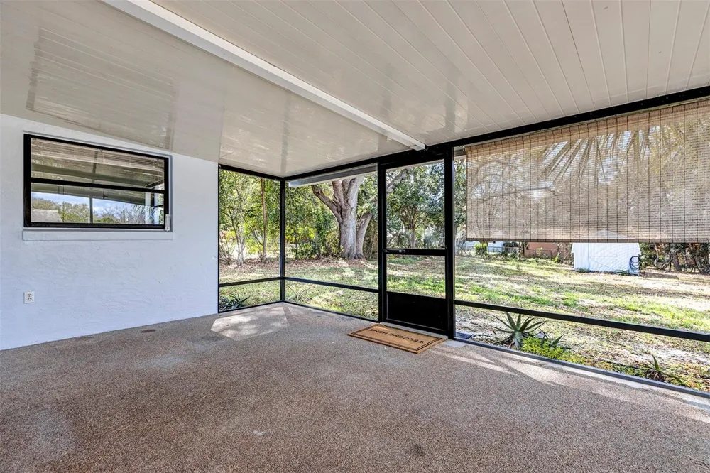 606 THIRD AVENUE Lady Lake, FL 32159