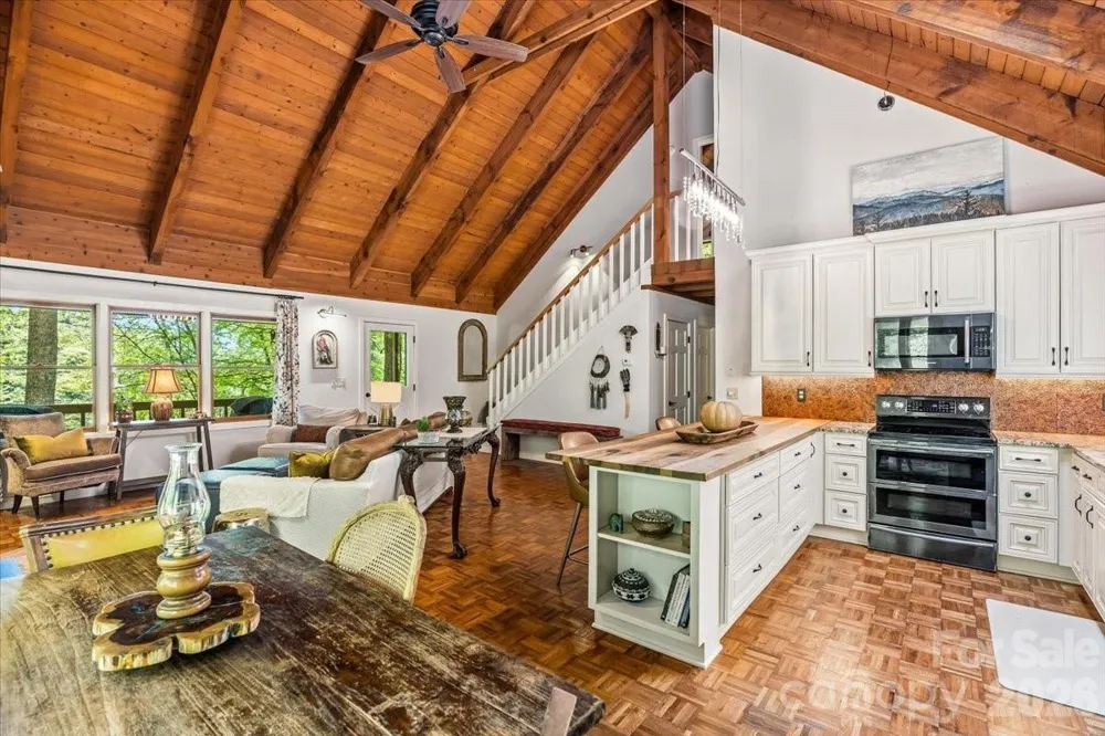 61 Greer Way Mars Hill, NC 28754
