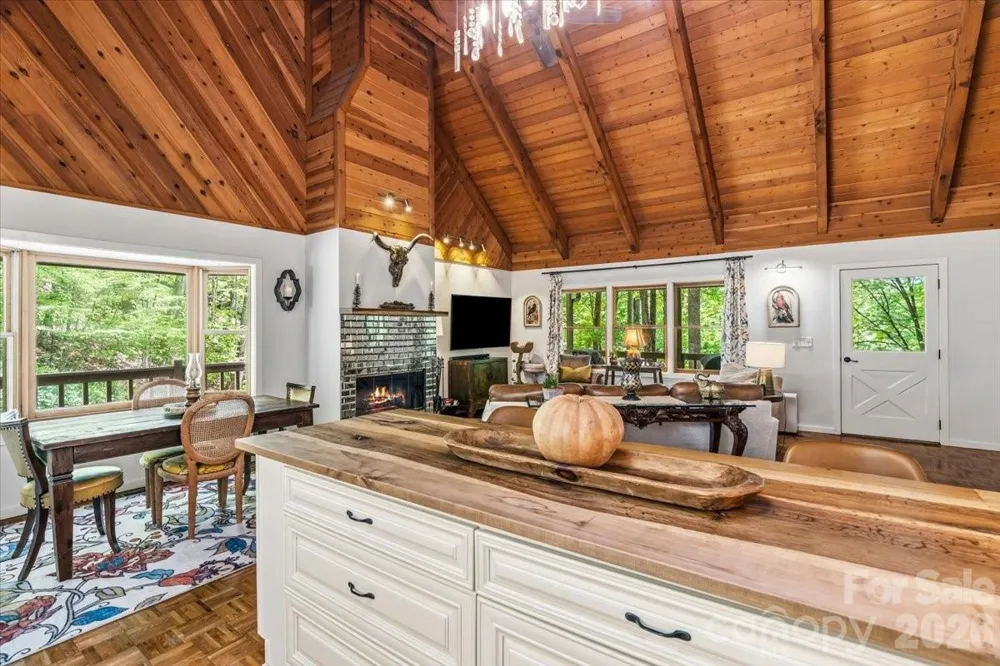 61 Greer Way Mars Hill, NC 28754