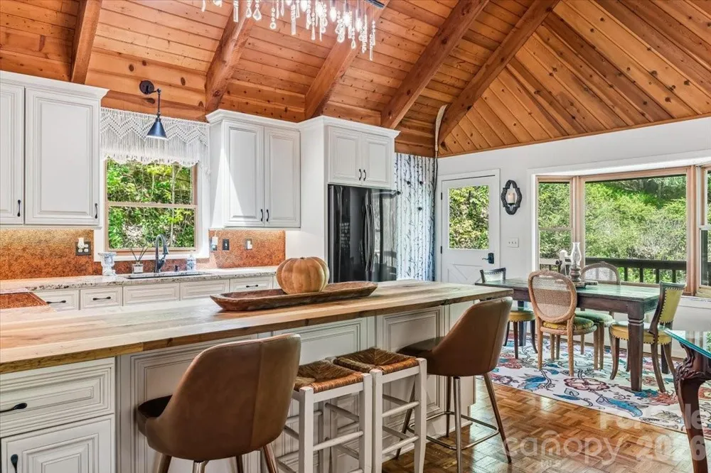 61 Greer Way Mars Hill, NC 28754