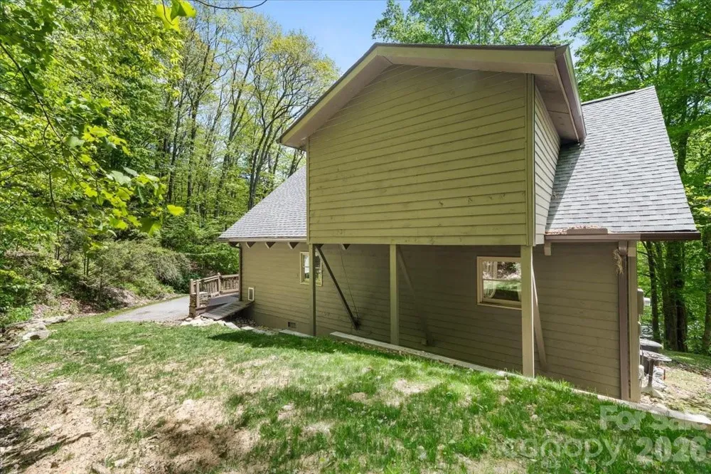 61 Greer Way Mars Hill, NC 28754