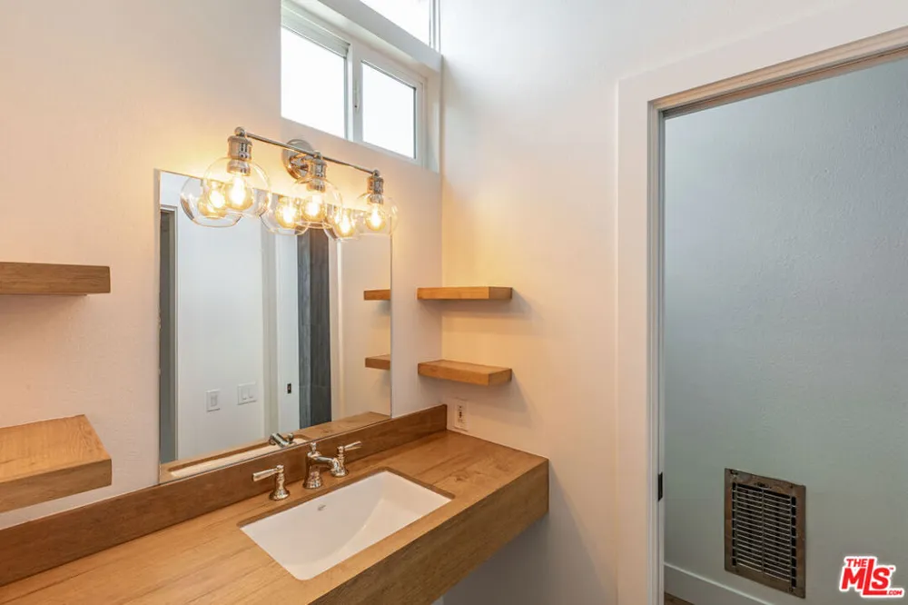 28368 Rey De Copas Lane Malibu, CA 90265