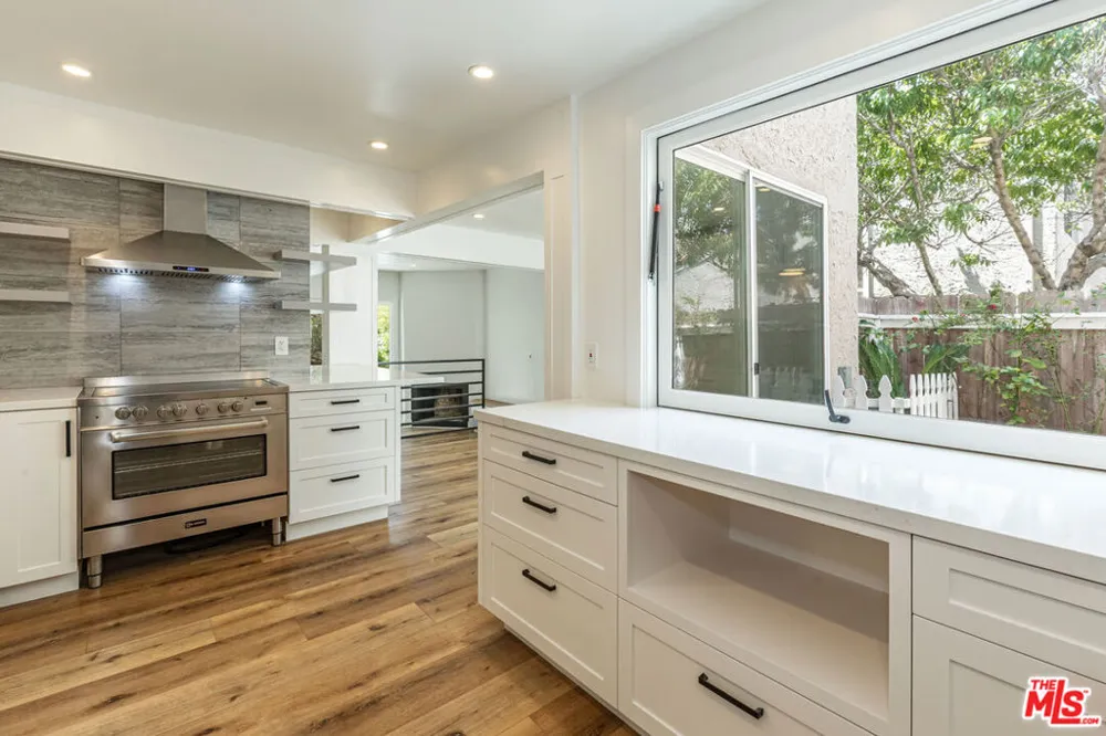 28368 Rey De Copas Lane Malibu, CA 90265