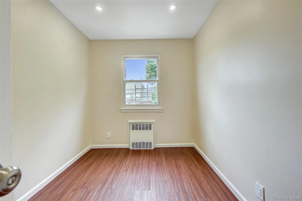 164-38 76th Road Fresh Meadows, NY 11366