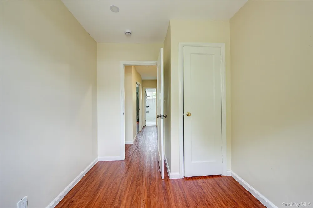 164-38 76th Road Fresh Meadows, NY 11366