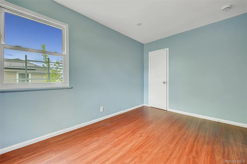164-38 76th Road Fresh Meadows, NY 11366
