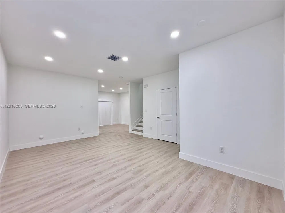 5408 SW 14th Ct North Lauderdale, FL 33068