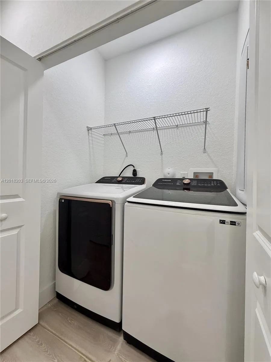 5408 SW 14th Ct North Lauderdale, FL 33068