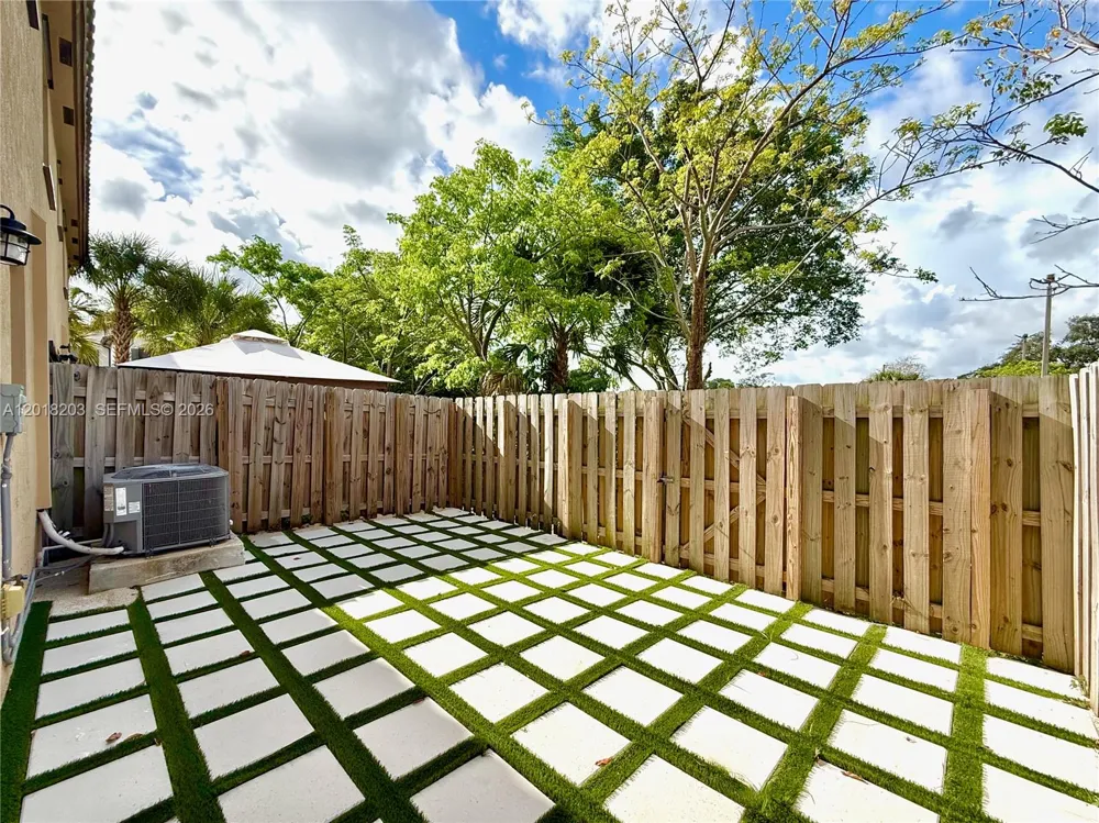 5408 SW 14th Ct North Lauderdale, FL 33068