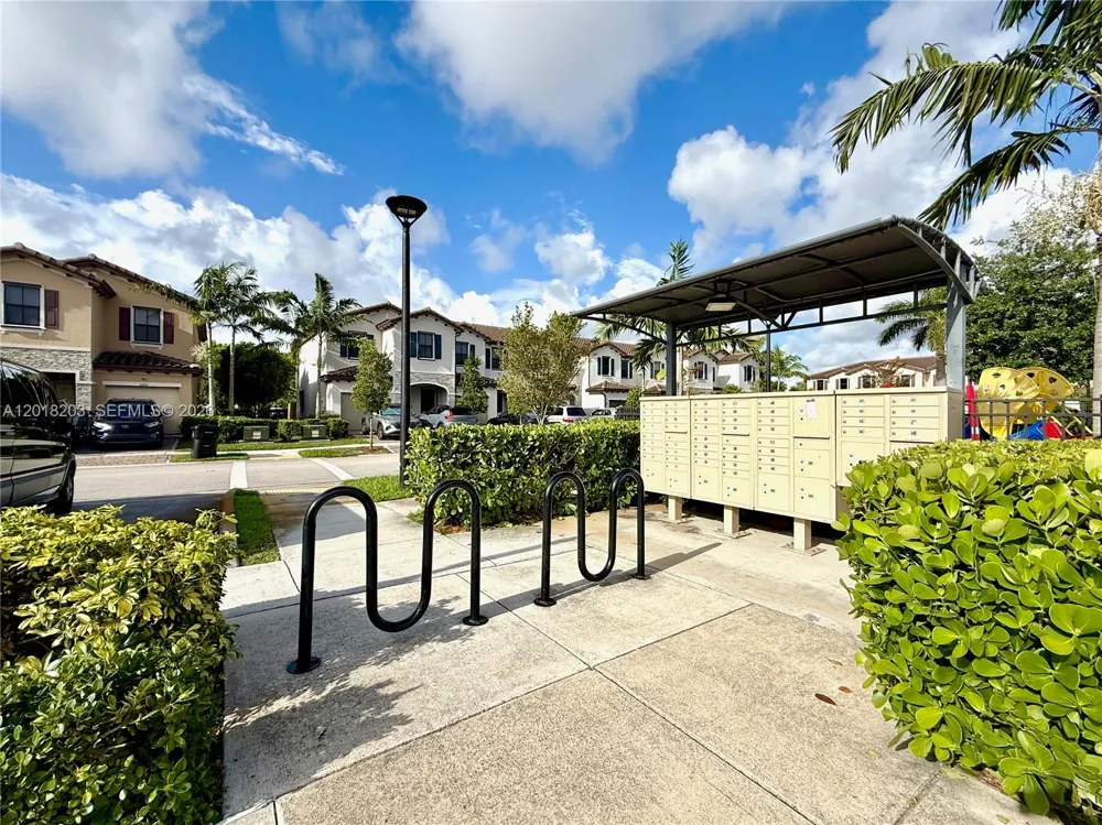 5408 SW 14th Ct North Lauderdale, FL 33068