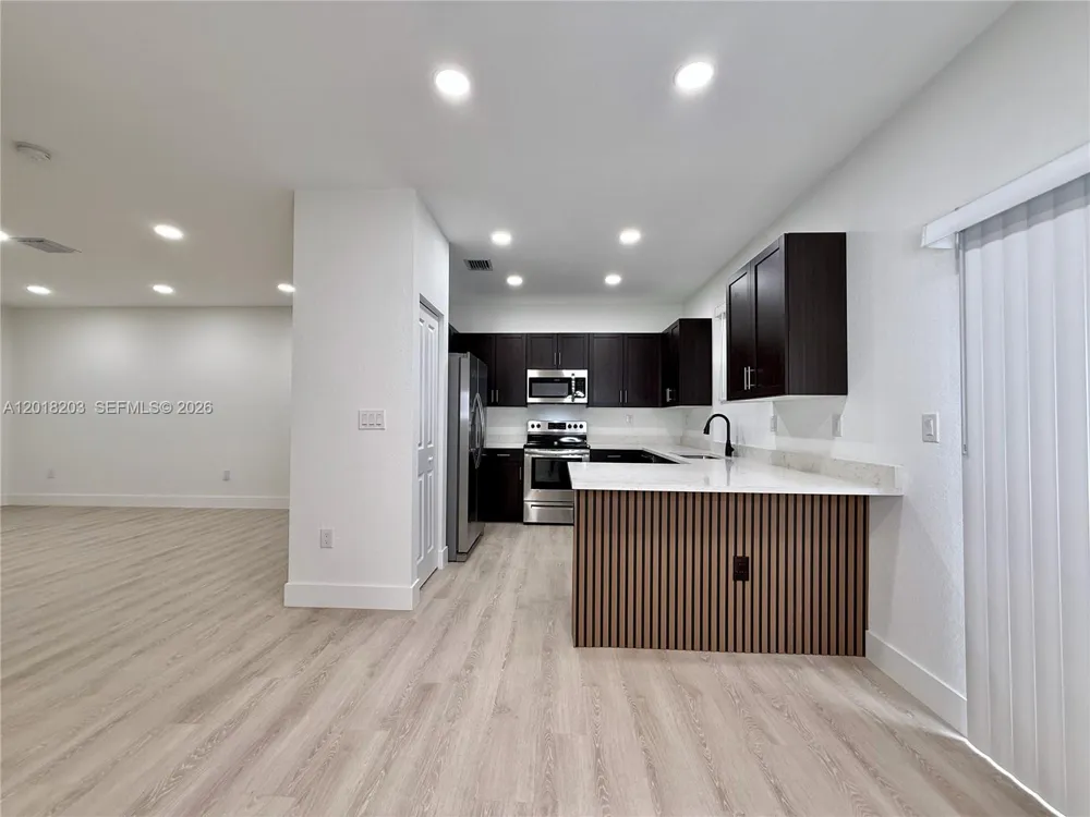 5408 SW 14th Ct North Lauderdale, FL 33068