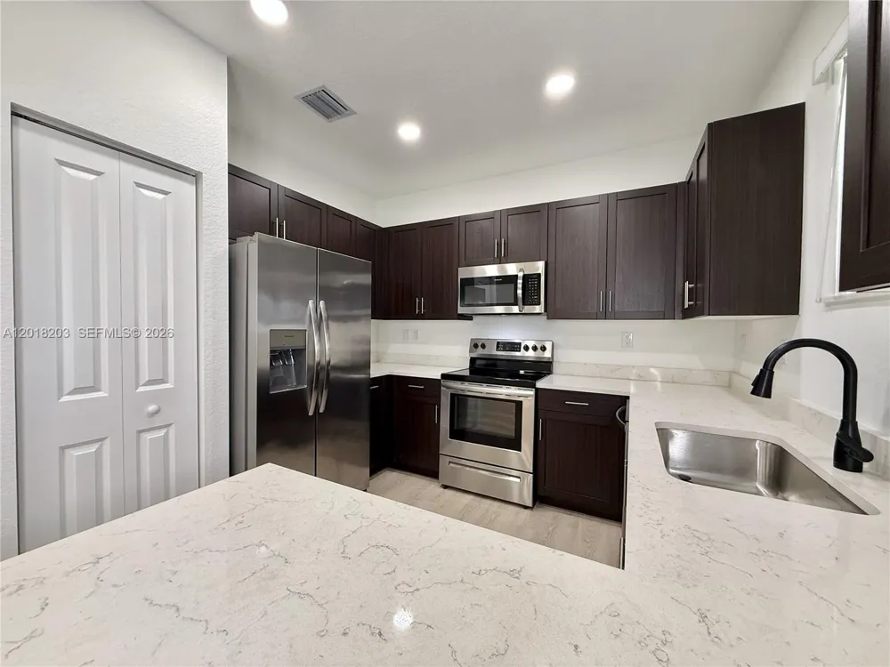 5408 SW 14th Ct North Lauderdale, FL 33068