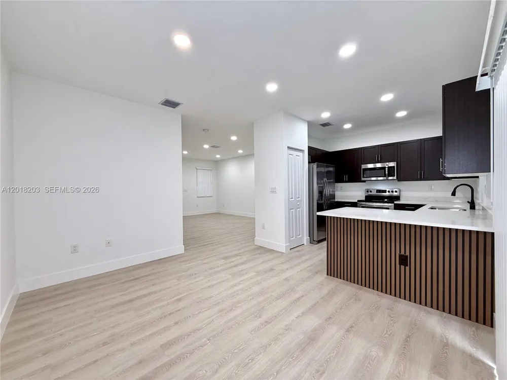 5408 SW 14th Ct North Lauderdale, FL 33068