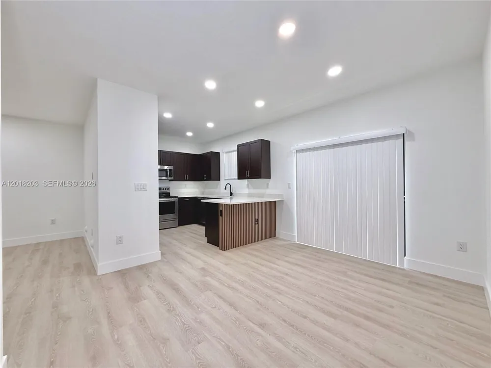 5408 SW 14th Ct North Lauderdale, FL 33068
