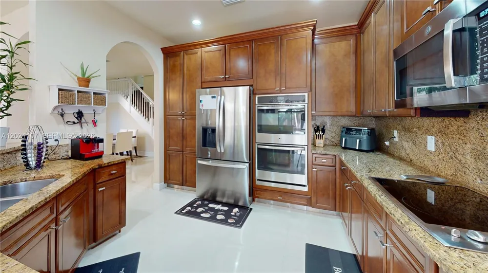 8610 NW 101st Pl Doral, FL 33178
