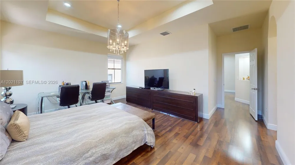 8610 NW 101st Pl Doral, FL 33178