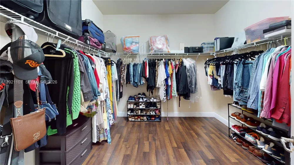 8610 NW 101st Pl Doral, FL 33178