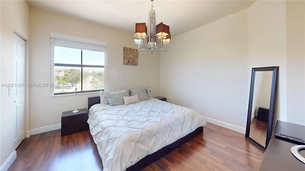 8610 NW 101st Pl Doral, FL 33178