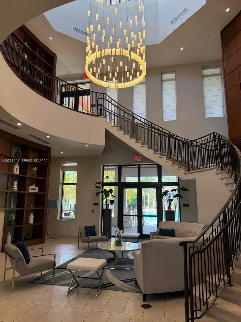 8610 NW 101st Pl Doral, FL 33178