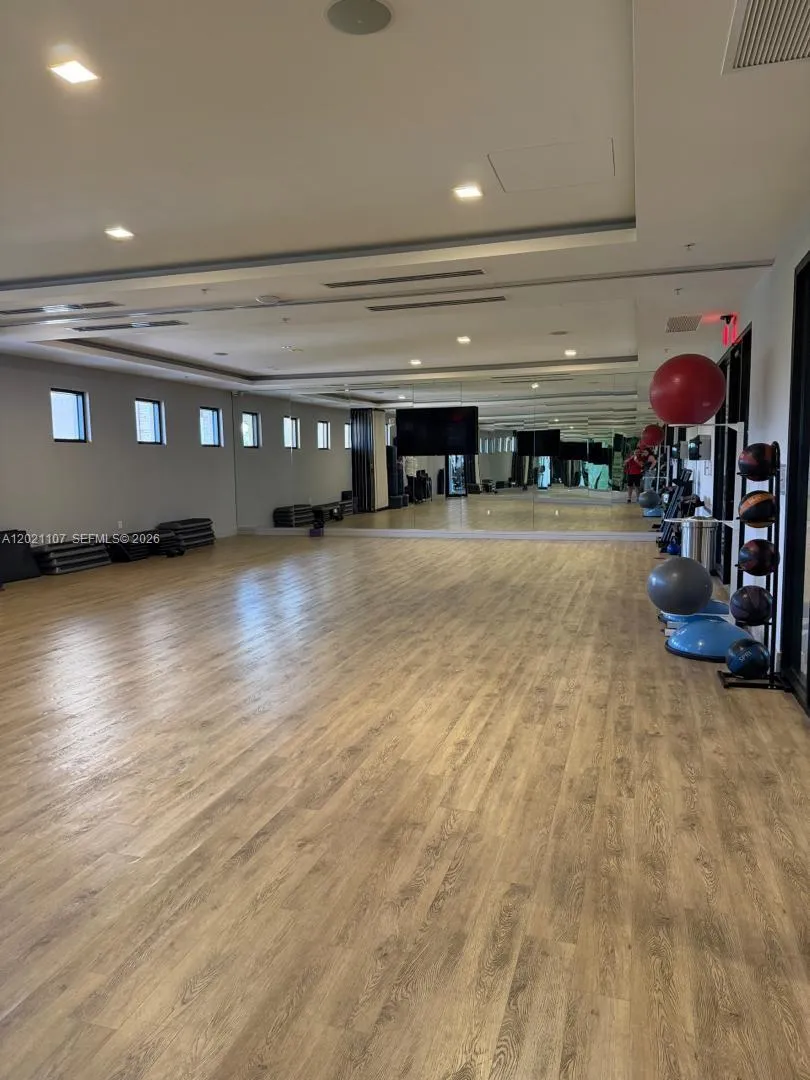 8610 NW 101st Pl Doral, FL 33178