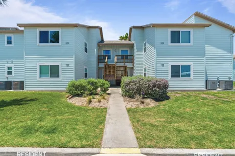 230 Cut Off Rd #208
