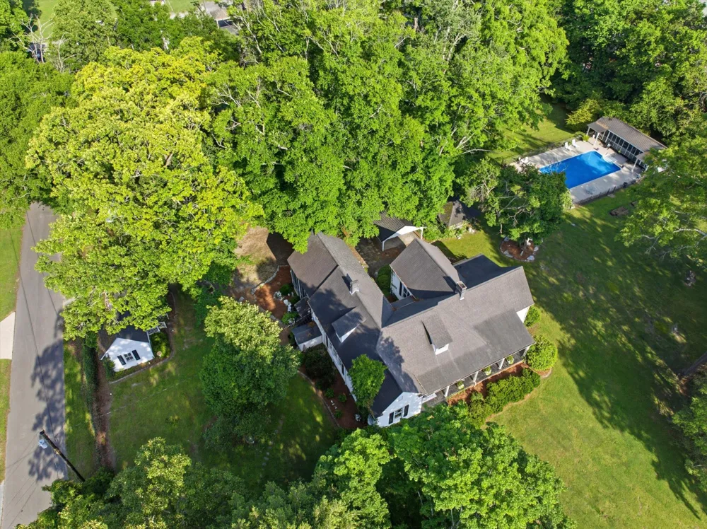 226 Lee Avenue Chickamauga, GA 30707